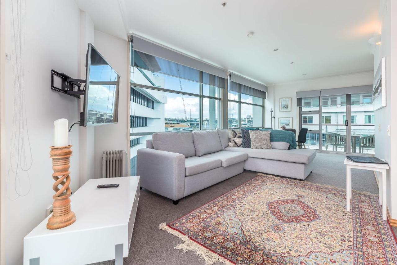 דירות אוקלנד Stunning Waterfront Location With Huge Balcony! מראה חיצוני תמונה