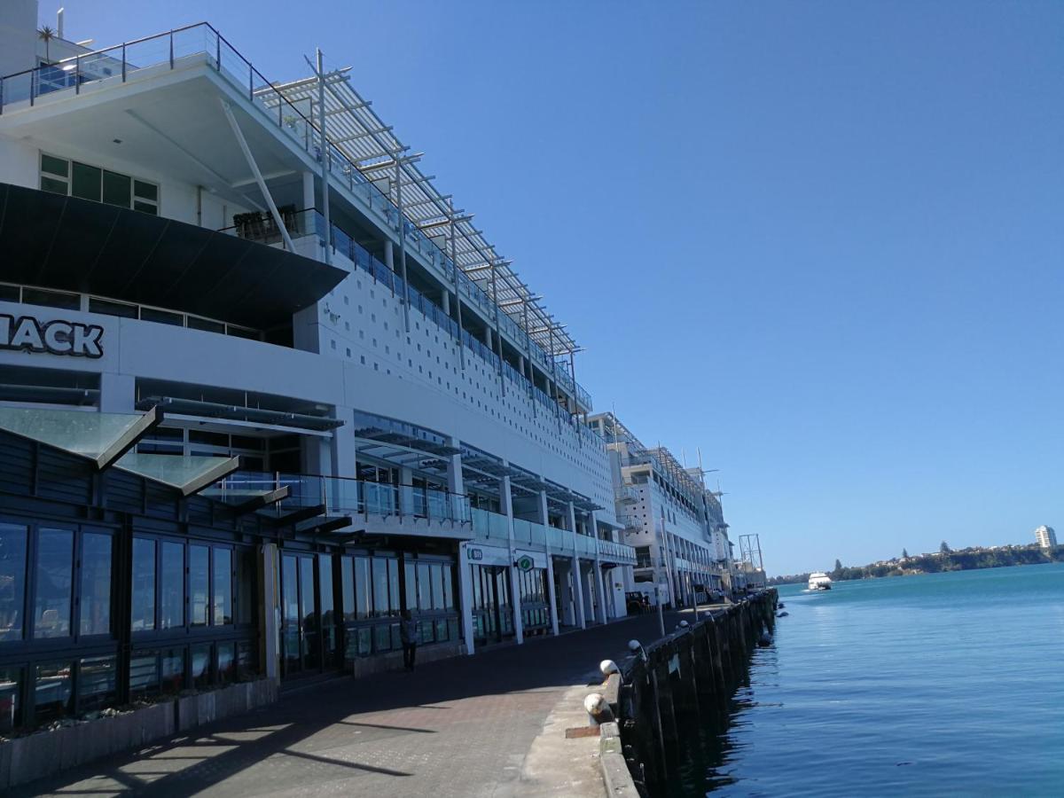 דירות אוקלנד Stunning Waterfront Location With Huge Balcony! מראה חיצוני תמונה